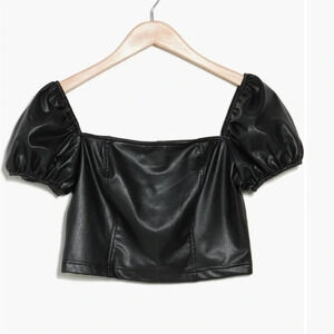 NWT Nordstrom Avec Les Filles Puff Sleeve Faux Leather Crop Top. Sz Medium.